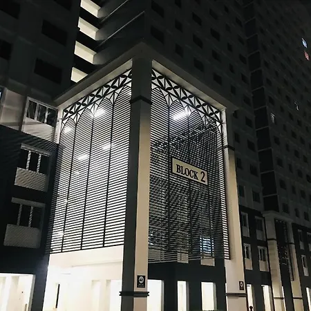Khadeeja Karisma Apartment Semenyih Exterior photo